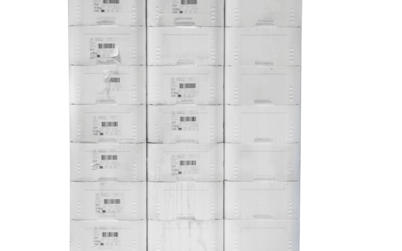 Komprimering af tomme konserves dåser