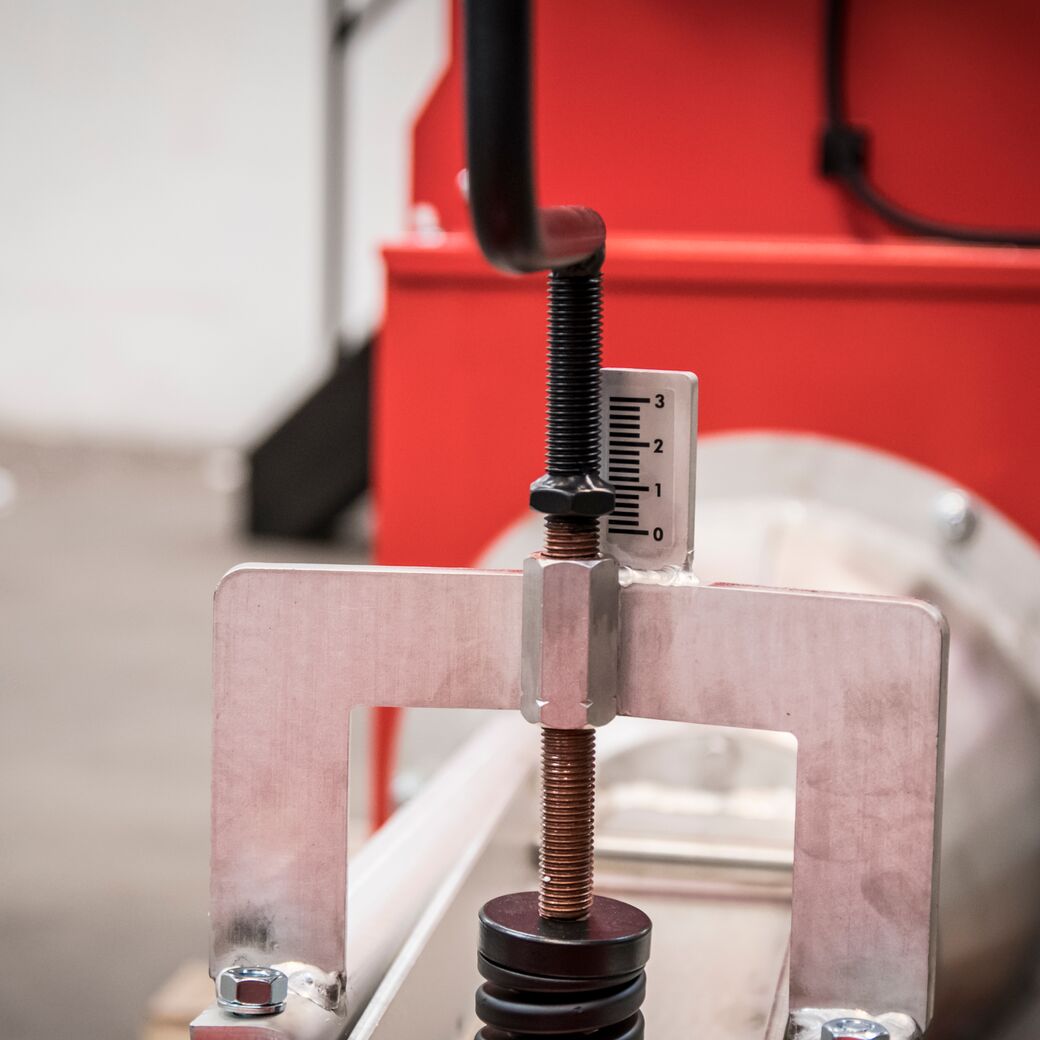 Komprimering af XPS, komprimator, komprimatorer, foam board recycling, compacting, affaldskomprimator, stationærkomprimator, komprimering af affald, foam compactor